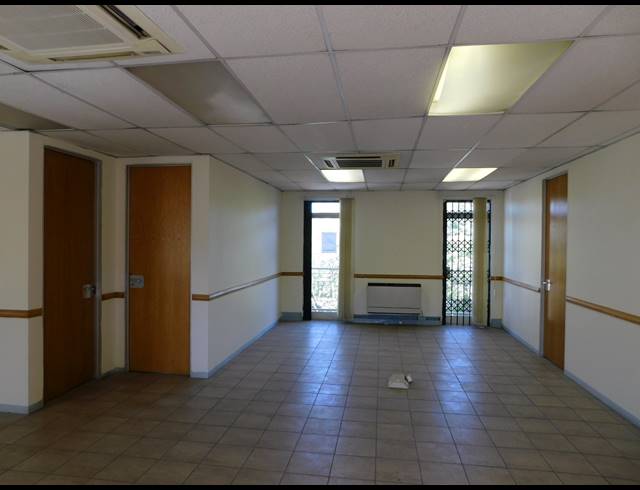 125M² OFFICE TO LET IN BORDEAUX